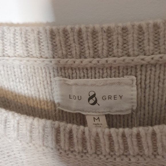 Lou & Grey Wool Blend Sweater With Frayed Hem in Size Medium - Picture 4 of 7